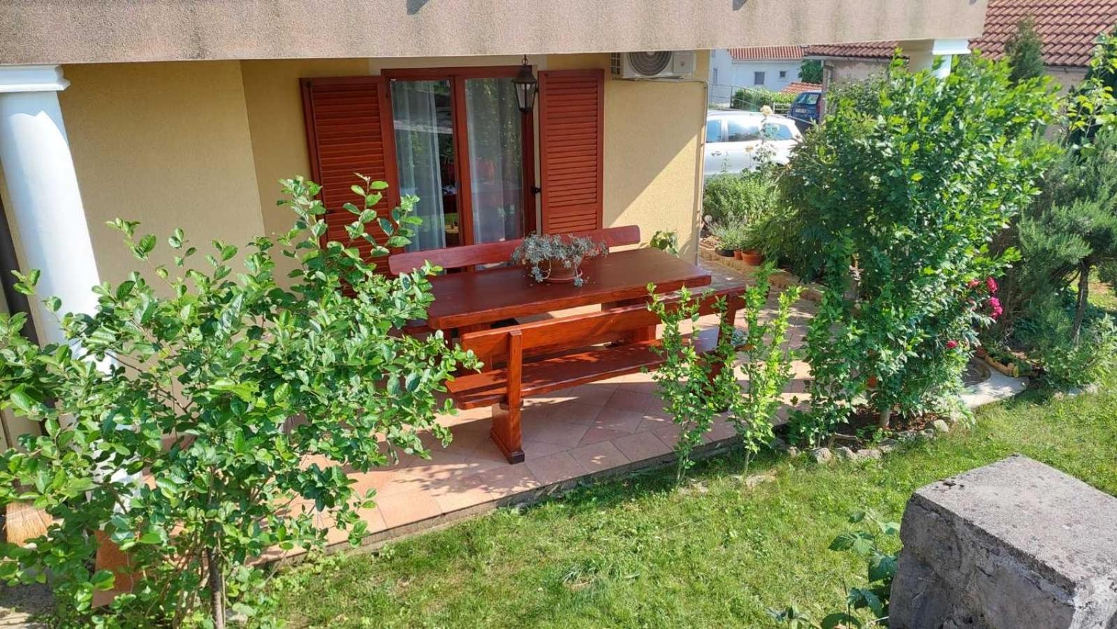 Apartman Roza 马图利 外观 照片